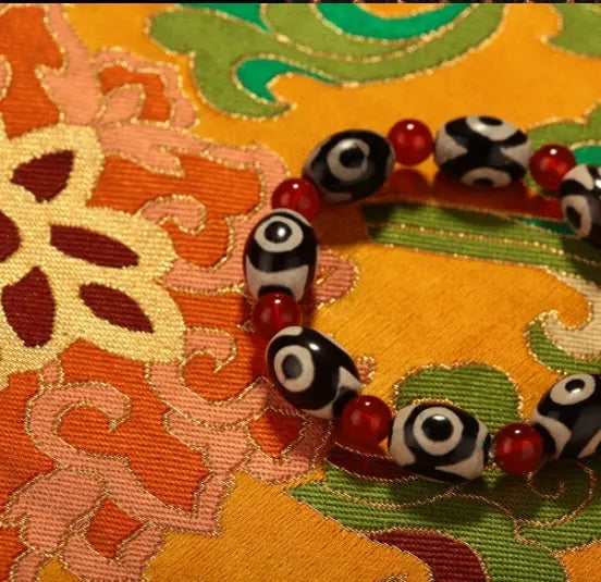 Three-eyed Dzi Bead Red Agate Beads Bracelet Bracelet - Mary’s TT Shop